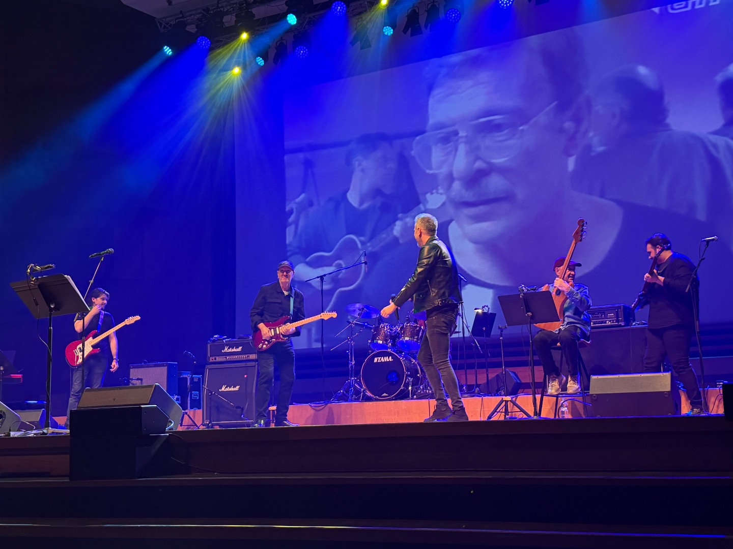 Loša, Karan, Kalember, Vajta i Stefanovski odali počast Indexima