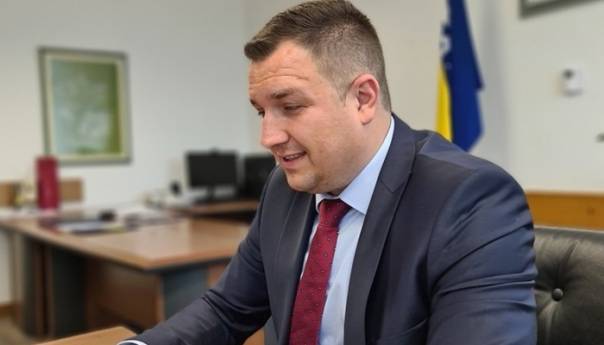 Lučić s ambasadoricom Kavalec razgovarao o intenziviranju saradnje