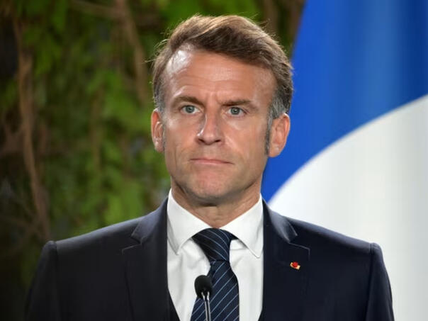 Macron poručio Iranu: Odmah prekinite napade na zemlje regije