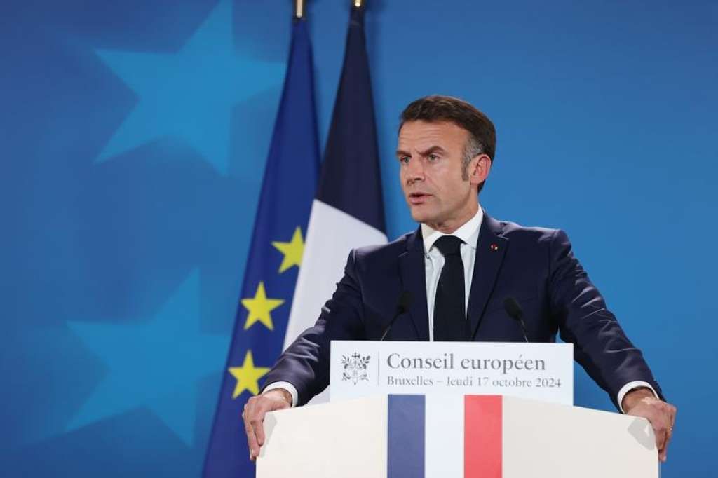 Macron: Ukrajina treba razmisliti o teretorijalnim ustupcima Rusiji