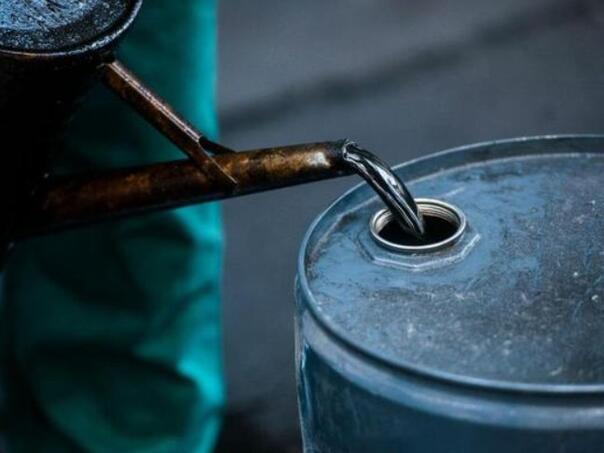 Mađarska oslobađa 1,8 miliona barela nafte iz strateških rezervi