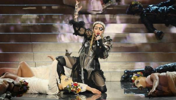 Madonnu napali zbog neprikladnog videa u čast ubijenog Georgea Floyda