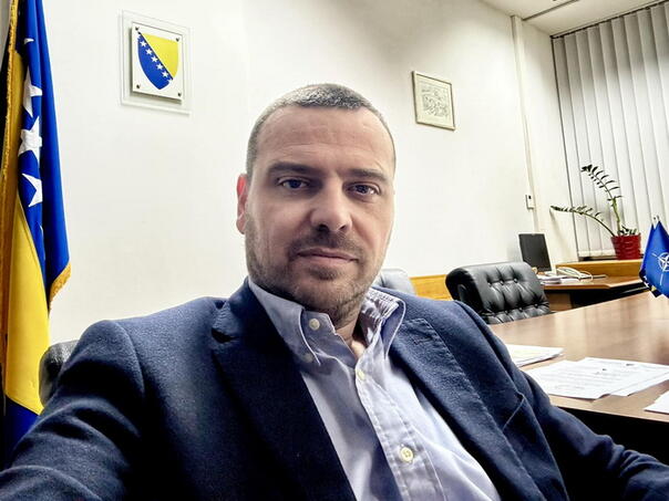 Magazinović neće glasati za izmjene izbornog zakona bez ustavne reforme