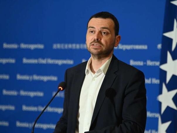 Magazinović pozvao VMBiH da usvoji odluku o legaliziranju kanabisa u medicinske svrhe