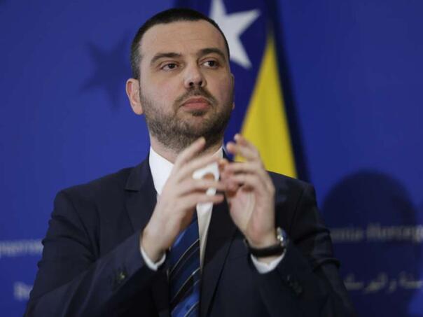 Magazinović: Prvo zaštita države, pa veliki sporazumi