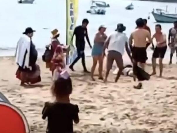 Majci morski pas odgrizao nogu dok je spašavala kćer, umrla je