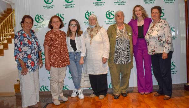 Majke Srebrenice o Rezoluciji u CG: Hvala prijatelji