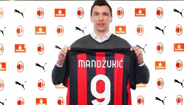 Mandžukić potpisao za Milan, uzeo čuvenu "devetku"