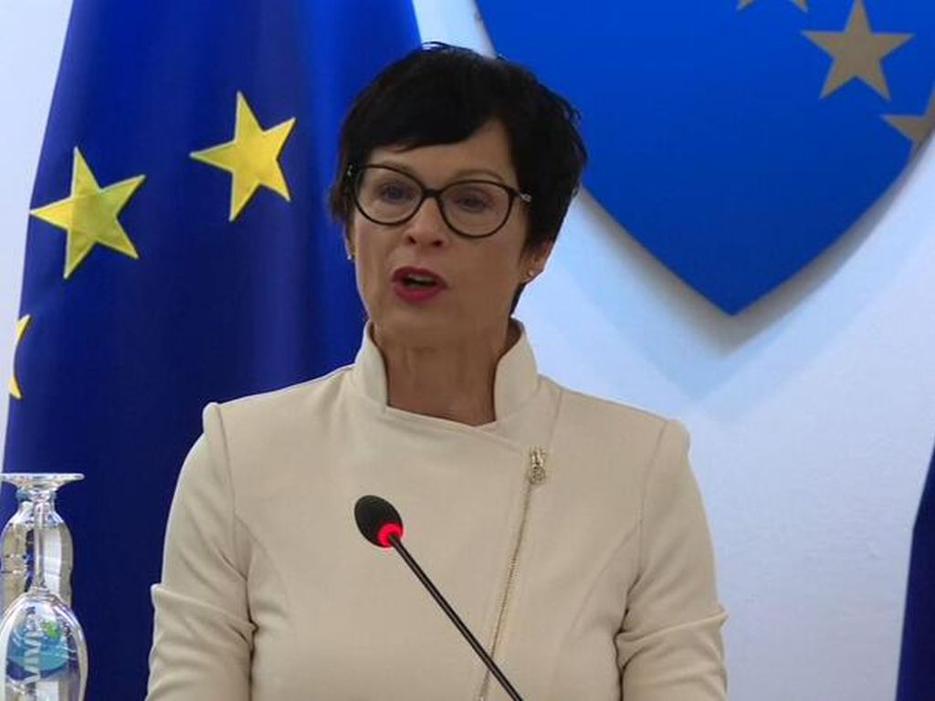 Kos otkazala posjetu Beogradu, razlog sahrana Mladića?