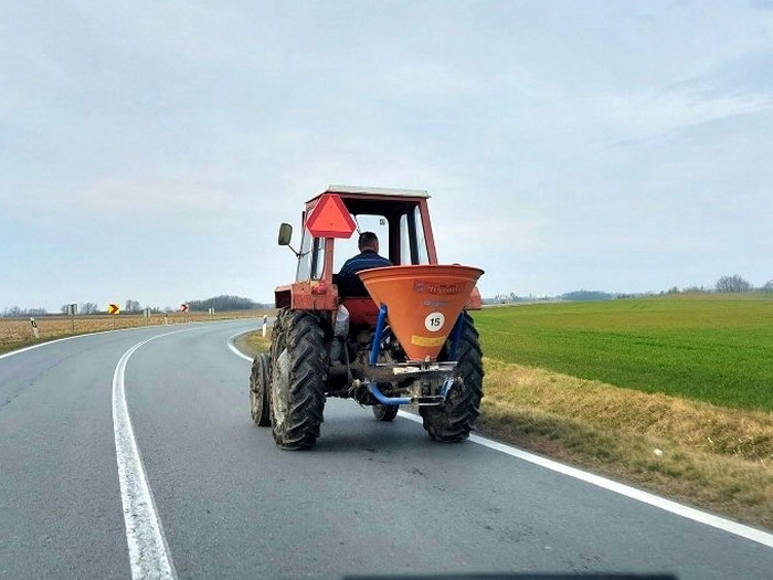 Masovne kazne u Prijedoru: Sankcionisano 74 vozača traktora