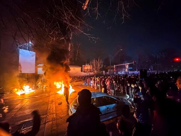 Masovno ubijanje i zataškavanje žrtava u Iranu
