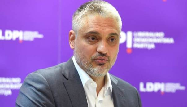 Mediji: Čedomir Jovanović fizički napao čovjeka u garaži