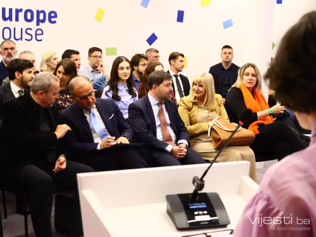 Medijske slobode i sigurnost novinara u BiH i dalje ugrožene, izborna godina dodatni izazov