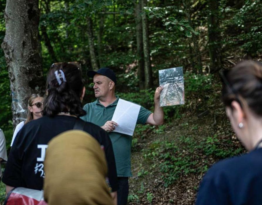 Studenti iz 19 zemalja svijeta uče o genocidu u Srebrenici