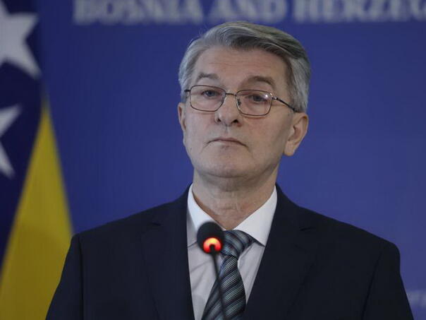 Mehmedović: Otvoriti istragu o ulozi Vučića u ratnim zločinima nad stanovništvom Sarajeva