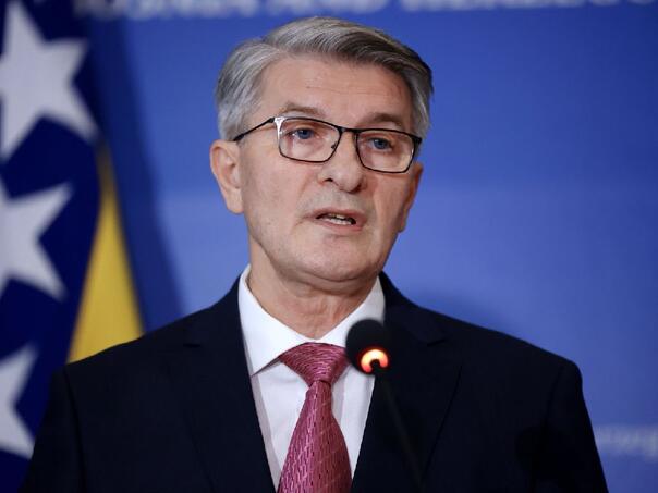 Mehmedović podržao bojkot mađarskih proizvoda, prozvao i bh. institucije