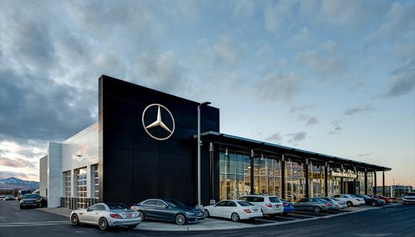 Mercedes "časti" 100.000 radnika sa po 6.000 eura