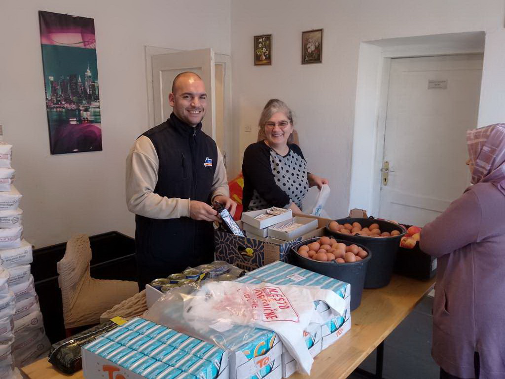 Merhametu Bihać uručena donacija za Narodnu kuhinju