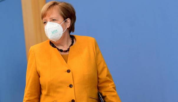 Merkel: Njemačka donijela odluku i podržala 'Sjeverni tok dva'