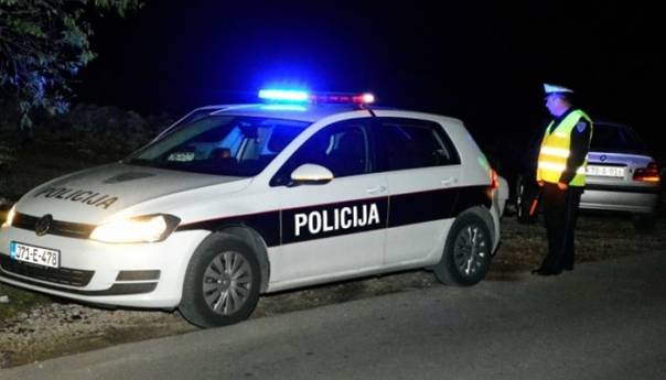 Migrant na Dobrinji nožem napao i povrijedio djevojku, oteo joj mobitel