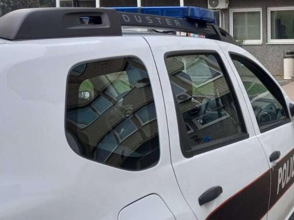 Migrant se na benzinsku pumpu dovezao biciklom, a odvezao tuđom Škodom