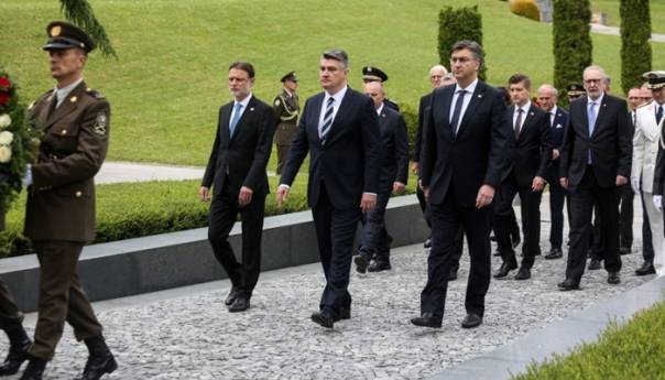 Milanoviću Dan državnosti predizborni skup, Plenkoviću žao