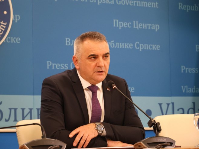 Minić tvrdi da odluke koje je donio kao nelegalni premijer nisu upitne!