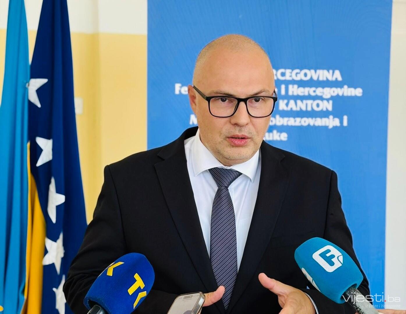 Ministar Omerović traži hitnu istragu o dojavama bombi u školama u TK