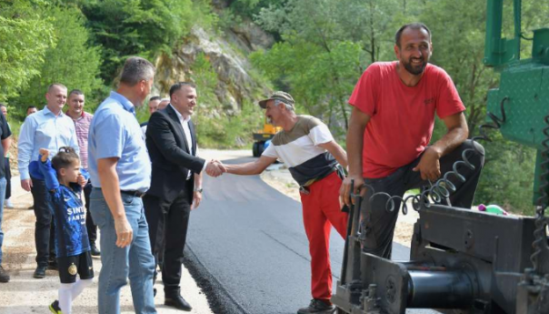 Ministar Dedić: Bolja putna infrastruktura i povezanost za stanovnike Ključa