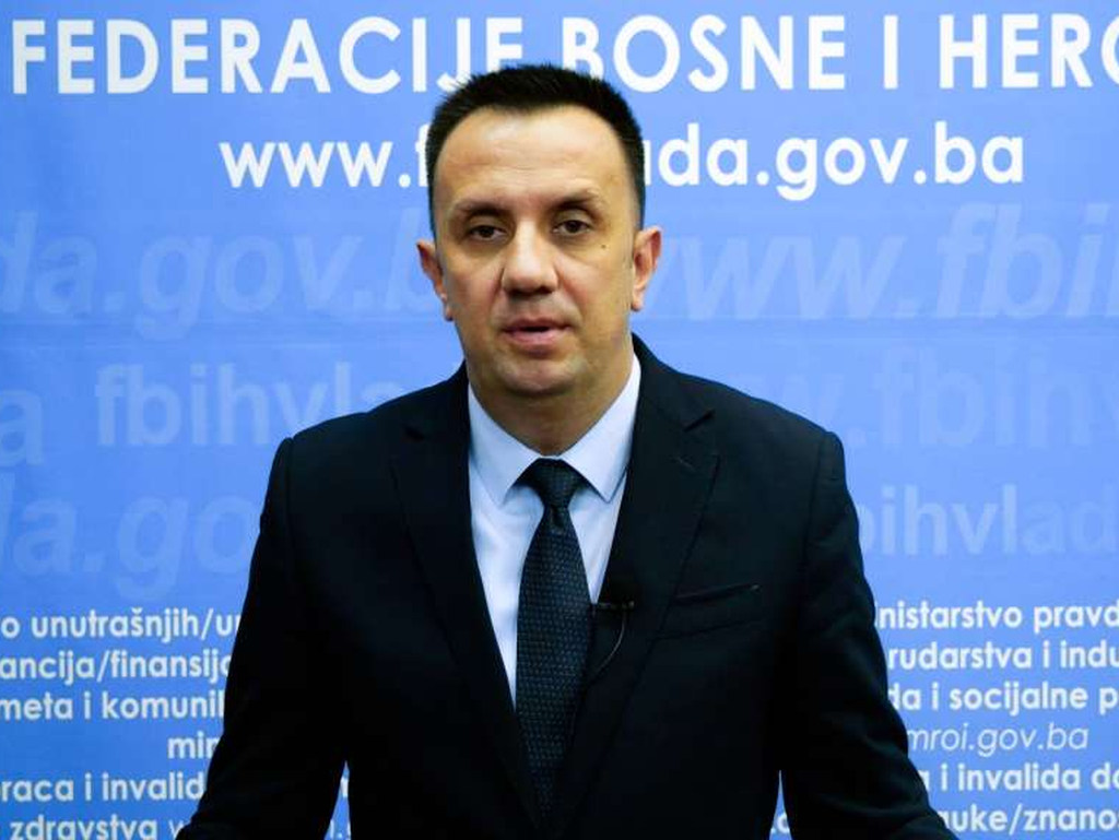 Ministar Lakić najavio novo poskupljenje struje u FBiH