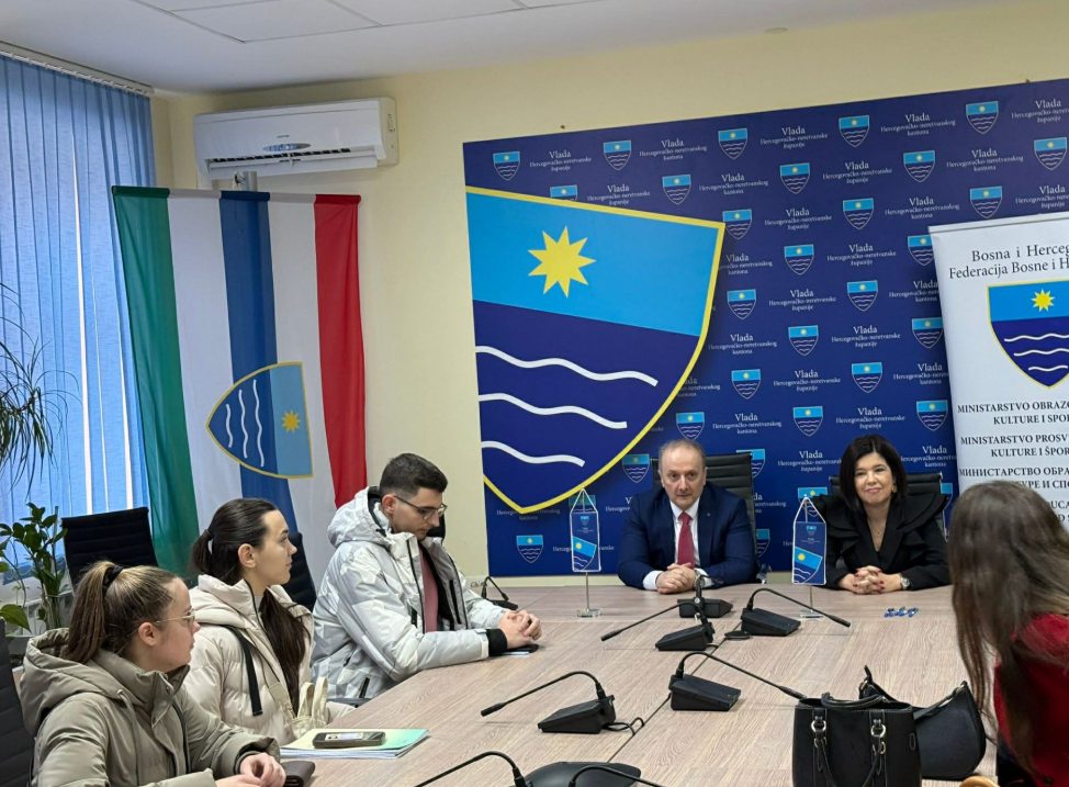 Ministar Velagić: Ove akademske godine veće stipendije u HNK