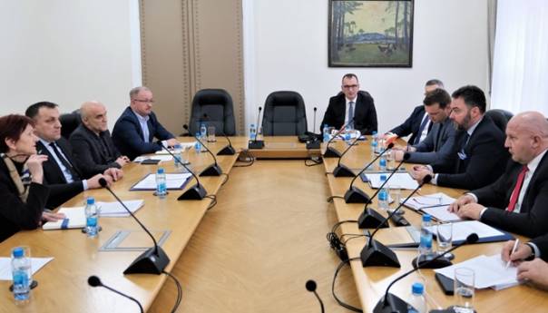 Ministri Košarac i Dedić o saradnji i prioritetnim zadacima