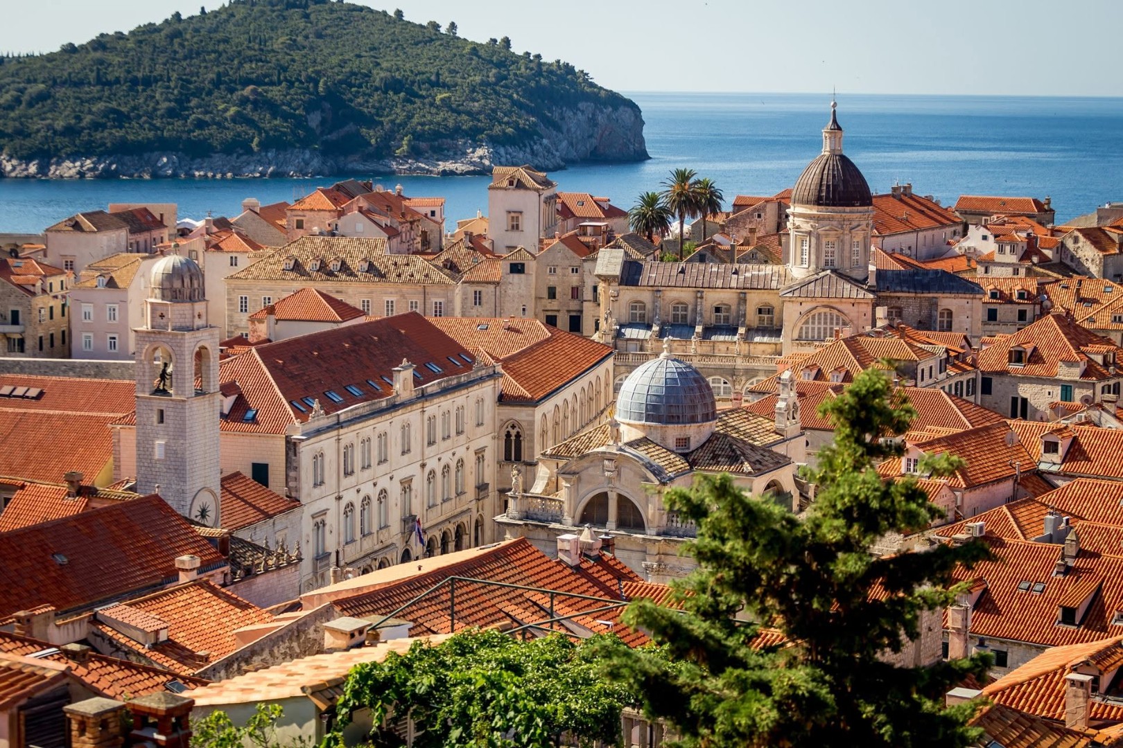 Mladić kod Dubrovnika bježao policiji, motociklom sletio u more pa preminuo