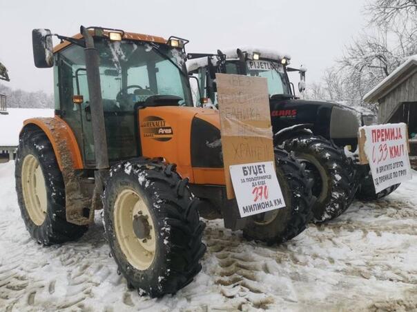 Sutra protest mljekara RS, Minić im zabranio traktore