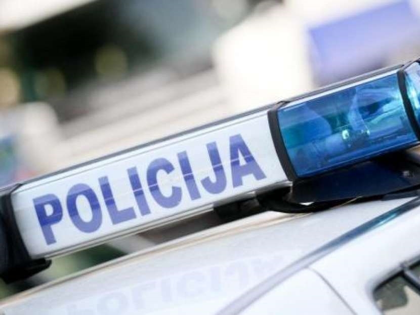Mostar: Peugeotom naletio na tri pješaka