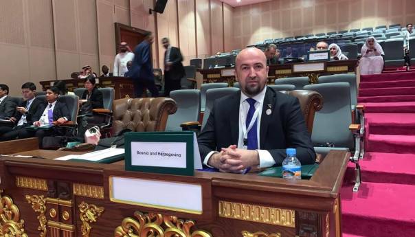 MUHAMED JUSIĆ - PREDSTAVLJANJE BiH U OIC-u