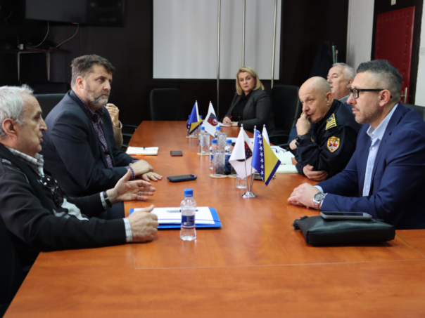 MUP KS i Kantonalna civilna zaštita dogovorili protokol o korištenju helikoptera