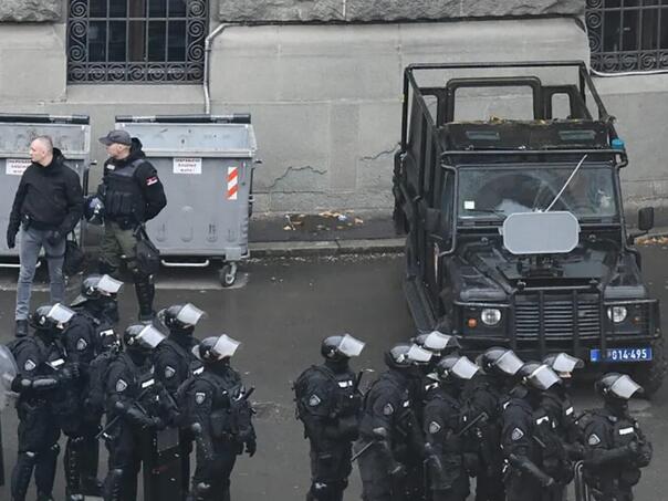 MUP Srbije: Zvučni topovi služili za prenošenje poruka, ne za kontrolu protesta