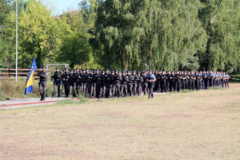 MUP TK sve jači: Nakon dronova pristupilo 300 novih policajaca