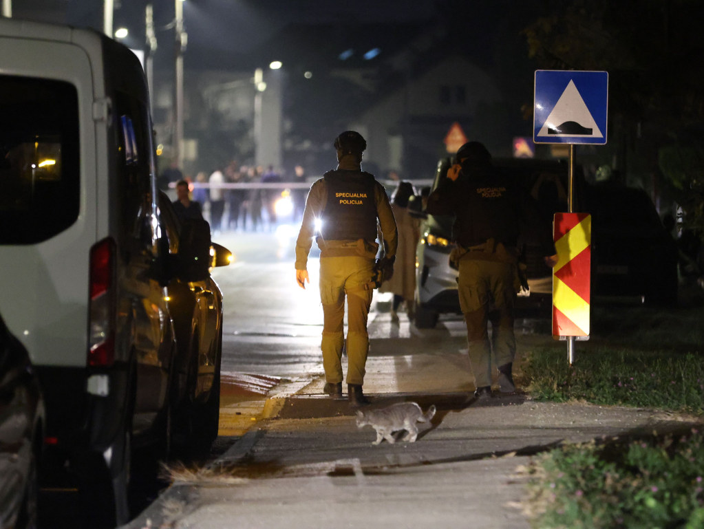Muškarac prijetio da će se raznijeti bombom, na kraju se predao