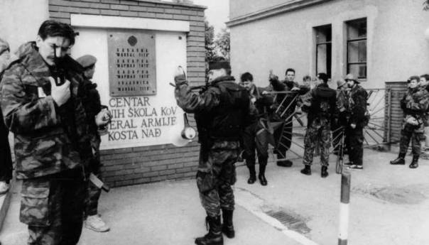 Na današnji dan: JNA napustila kasarnu Maršal Tito u Sarajevu