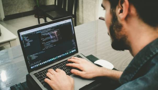 Na državnim fakultetima iz oblasti kompjuterskih nauka i IT-a 900 mjesta