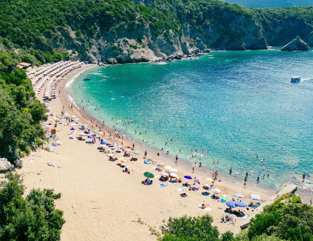 Na Jadranu još postoji mjesto gdje smještaj možete naći za 35 eura, a jesti za pet