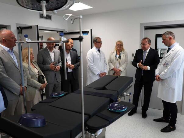 Na KCUS-u otvorene četiri renovirane klinike: Najmodernija oprema čeka pacijente