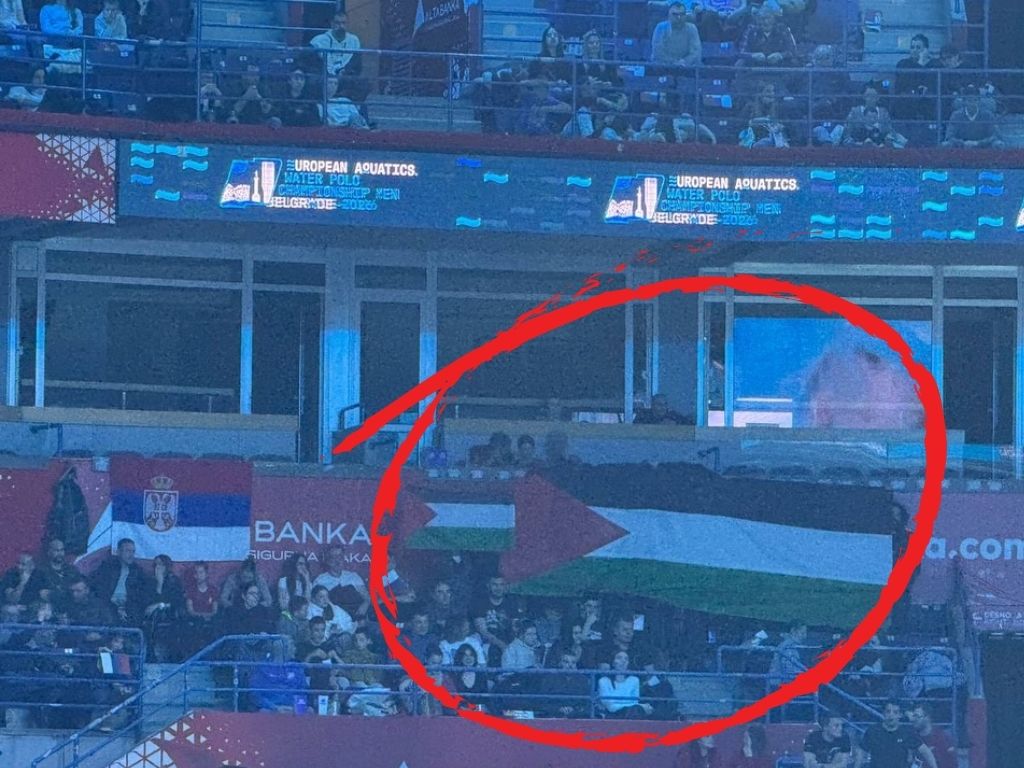 Na meču Srbija-Izrael istaknuta pa uklonjena zastava Palestine