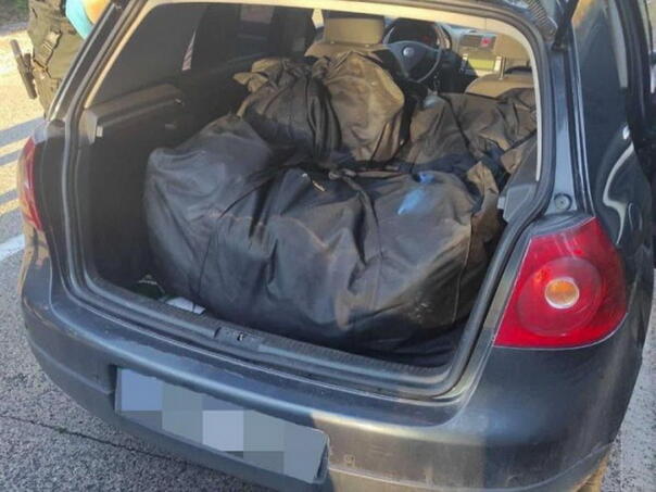 Na području Trebinja uhapšena četiri lica, zaplijeljena veća količina skanka