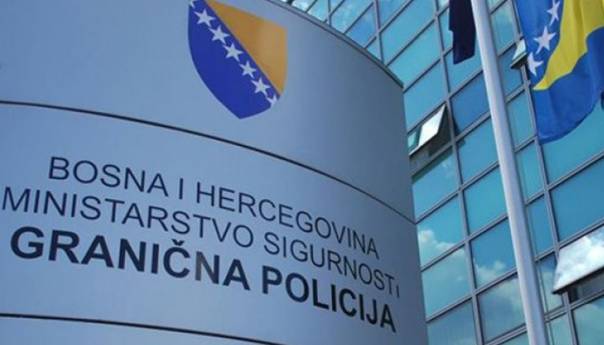 Na prijelazu Popovi otkrivena krivotvorena vozačka dozvola Hrvatske