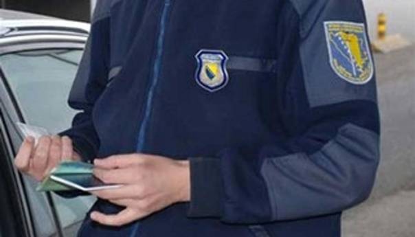 Na Rači otkrivene krivotvorene vozačke dozvole i PCR test