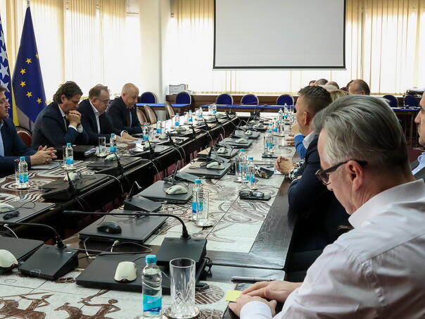 Na sastanku s premijerom Nikšićem usaglašena rješanja oko boračkog dodatka