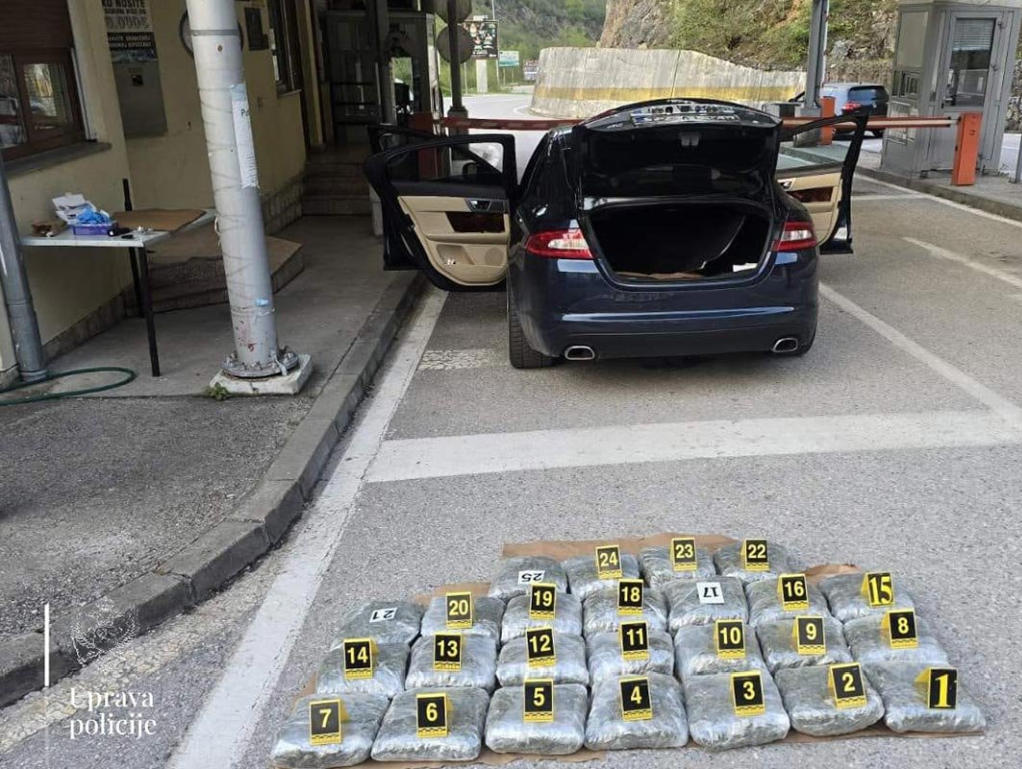 Na Šćepan Polju pao sa 25 kilograma marihuane